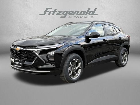 New 2026 Chevrolet Trax LT image 2