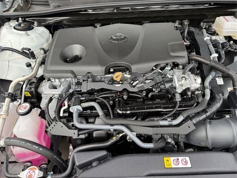 Used 2022 Toyota Corolla LE image 32