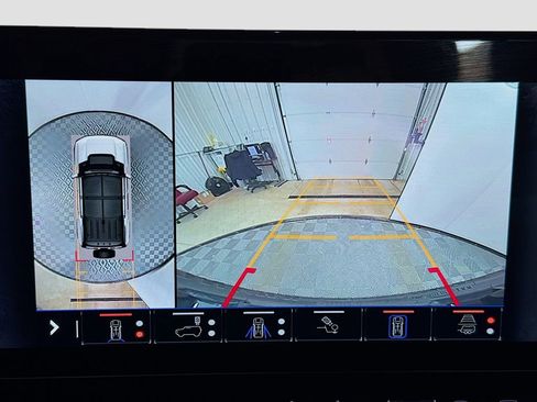 Used 2024 GMC Hummer EV 2X image 14