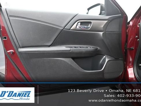 Used 2016 Honda Accord Sport image 23