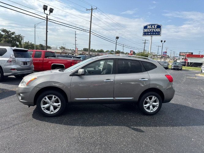 Used 2011 Nissan Rogue SV w/ Premium Pkg AWD/4WD image 2