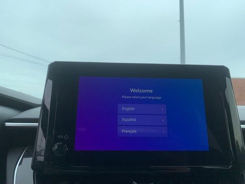 Used 2025 Toyota Corolla LE image 21