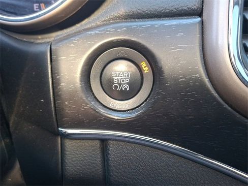 Used 2016 Jeep Grand Cherokee Limited image 27