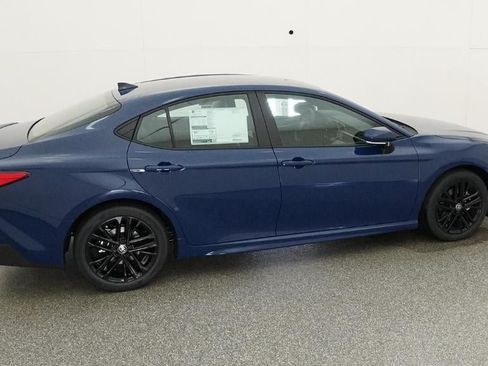 New 2026 Toyota Camry SE FWD image 10