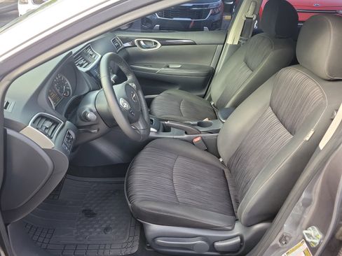 Used 2019 Nissan Sentra SV image 19