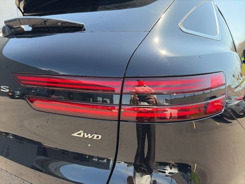 New 2026 Genesis GV70 2.5T Advanced AWD/4WD image 12