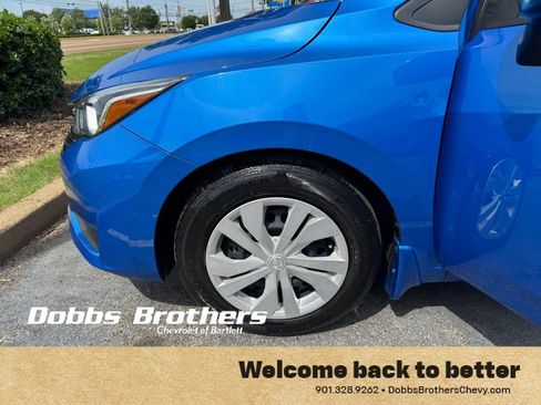 Used 2024 Nissan Versa S w/ Trunk Package FWD image 33
