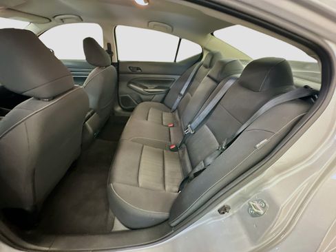Used 2024 Nissan Altima 2.5 SV AWD/4WD image 28