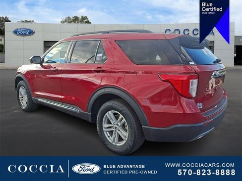 Certified 2022 Ford Explorer XLT w/ Equipment Group 202A image 6