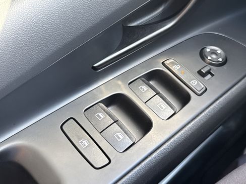 Used 2025 Hyundai Elantra N image 22