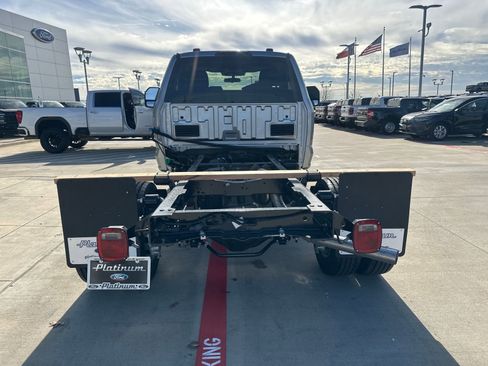 New 2026 Ford F450 XLT w/ XLT Value Package AWD/4WD image 4