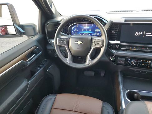 Used 2025 Chevrolet Silverado 3500 High Country w/ High Country Premium Package AWD/4WD image 13