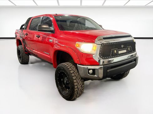 Used 2016 Toyota Tundra SR5 w/ SR5 Upgrade Package AWD/4WD image 3