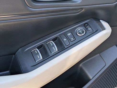 Used 2024 Honda Accord EX image 11