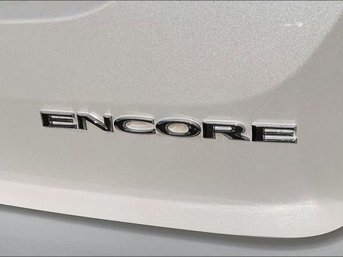 Used 2019 Buick Encore Sport Touring image 22