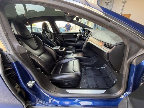 Used 2019 Tesla Model S Long Range AWD/4WD image 21