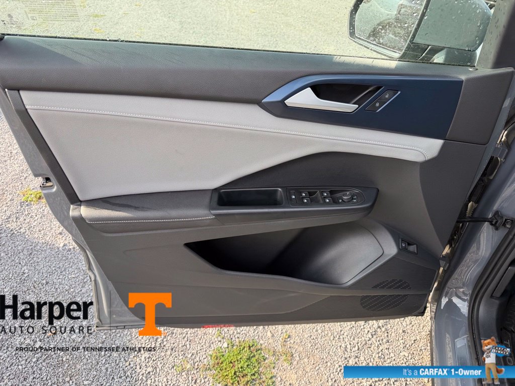 Used 2024 Volkswagen Taos SE AWD/4WD image 19