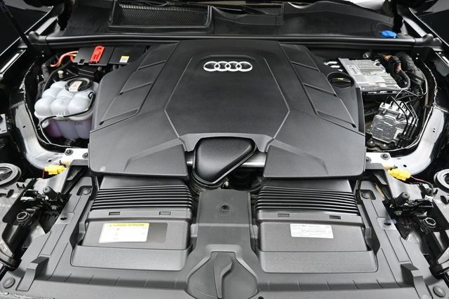 Used 2023 Audi Q7 3.0T Prestige w/ Prestige Package AWD/4WD image 9