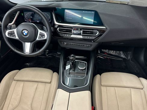 Used 2023 BMW Z4 sDrive30i w/ Convenience Package image 27