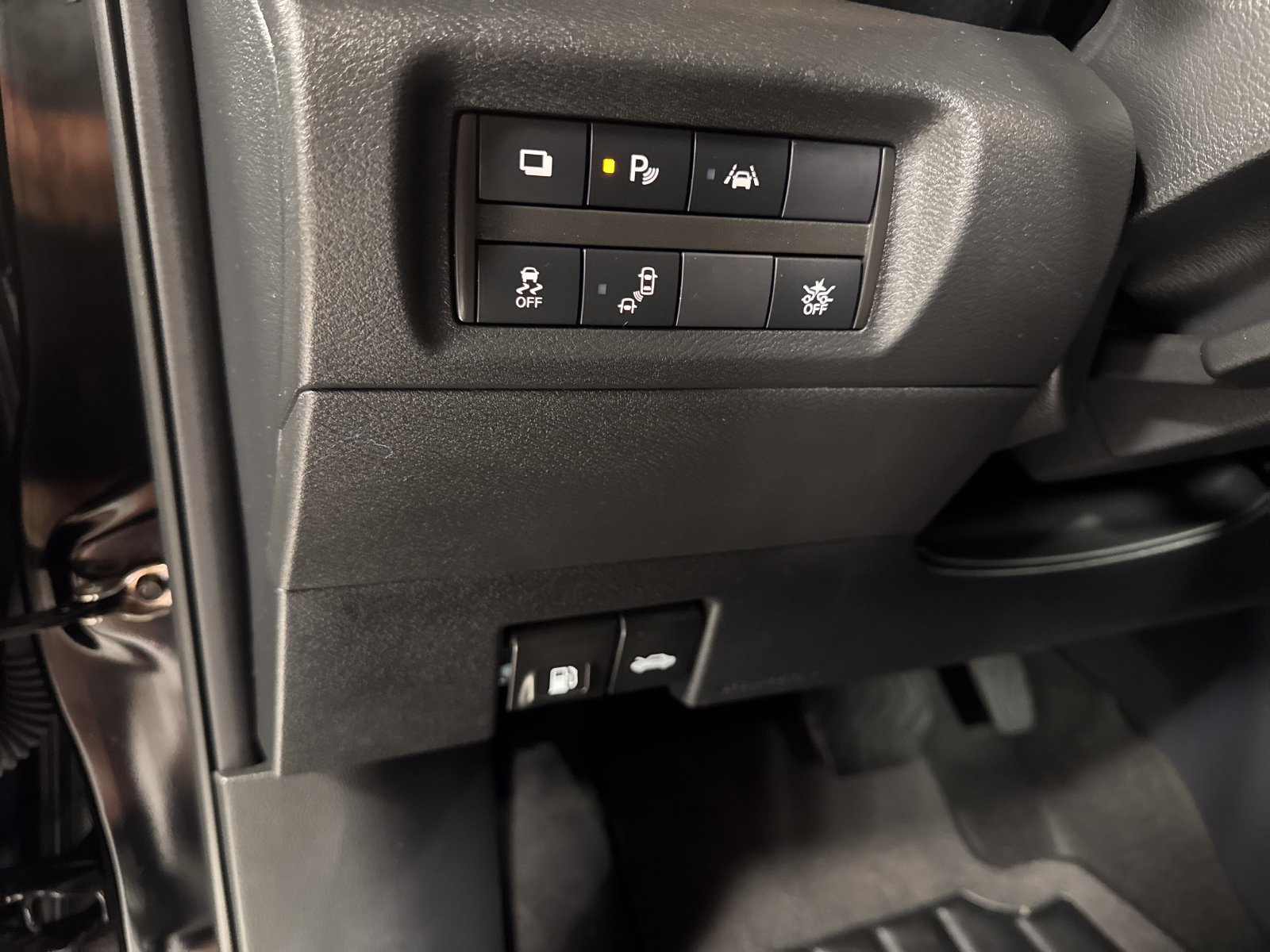 Used 2021 Nissan Kicks S FWD image 14