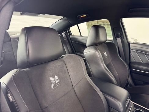 Used 2022 Dodge Charger Scat Pack w/ Dynamics Package image 35