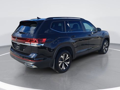 New 2026 Volkswagen Atlas SE image 3