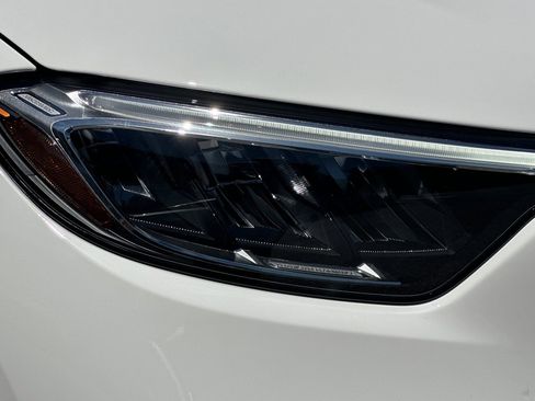 New 2026 Mercedes-Benz GLC 350e 4MATIC image 11