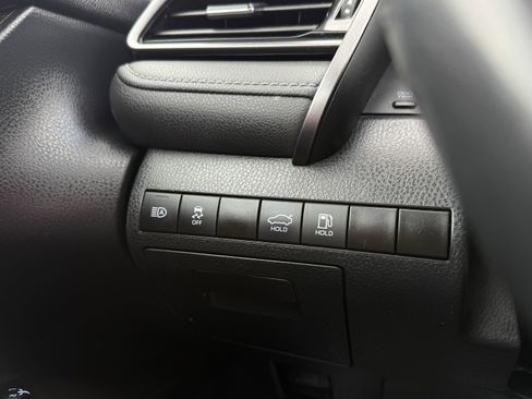 Used 2021 Toyota Camry SE image 21