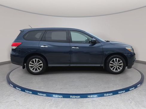 Used 2015 Nissan Pathfinder S AWD/4WD image 5