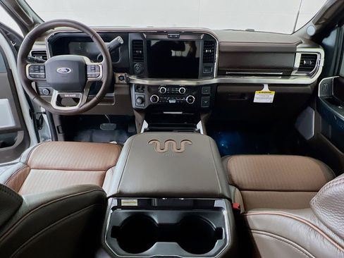 New 2025 Ford F250 King Ranch w/ FX4 Off-Road Package image 7