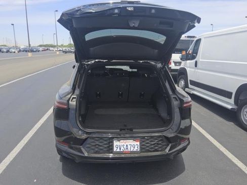 Used 2025 Chevrolet Equinox EV RS FWD image 2