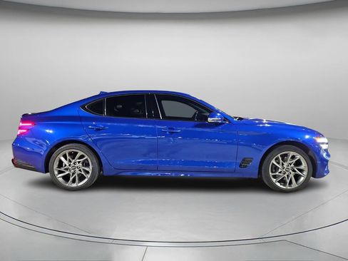 Used 2022 Genesis G70 2.0T image 4