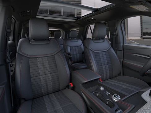 New 2025 Ford Explorer ST-Line image 10