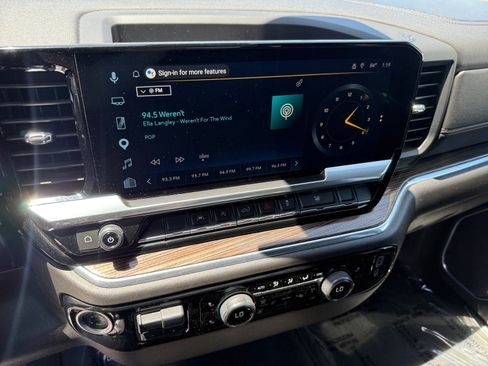 Used 2025 Chevrolet Silverado 1500 LT RWD image 12