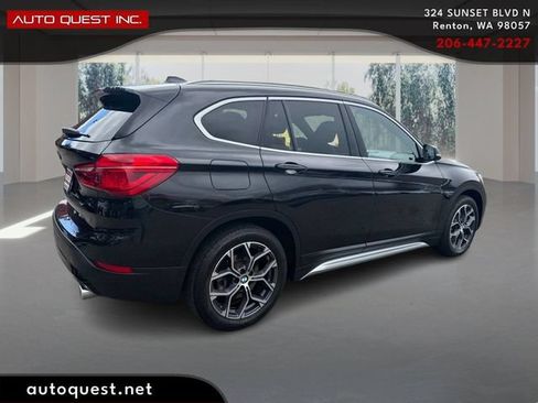Used 2022 BMW X1 xDrive28i w/ Convenience Package AWD/4WD image 5