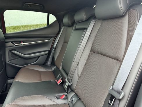 New 2026 MAZDA MAZDA3 Hatchback w/Premium Plus Pkg image 16