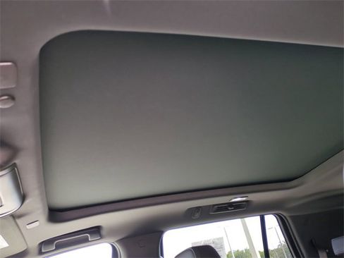 Used 2023 GMC Yukon Denali image 19