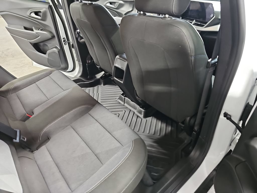 Used 2024 Chevrolet Trax LS FWD image 11