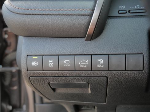 Used 2020 Toyota Camry XLE w/ Driver Assist Package FWD image 26