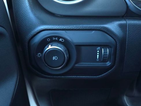 Used 2023 Jeep Wrangler Sport image 26