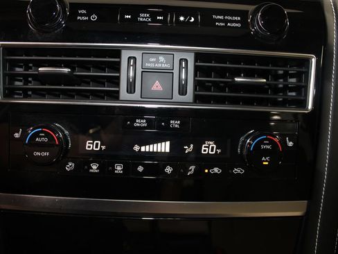 Used 2024 INFINITI QX80 Premium Select w/ Cargo Package AWD/4WD image 46