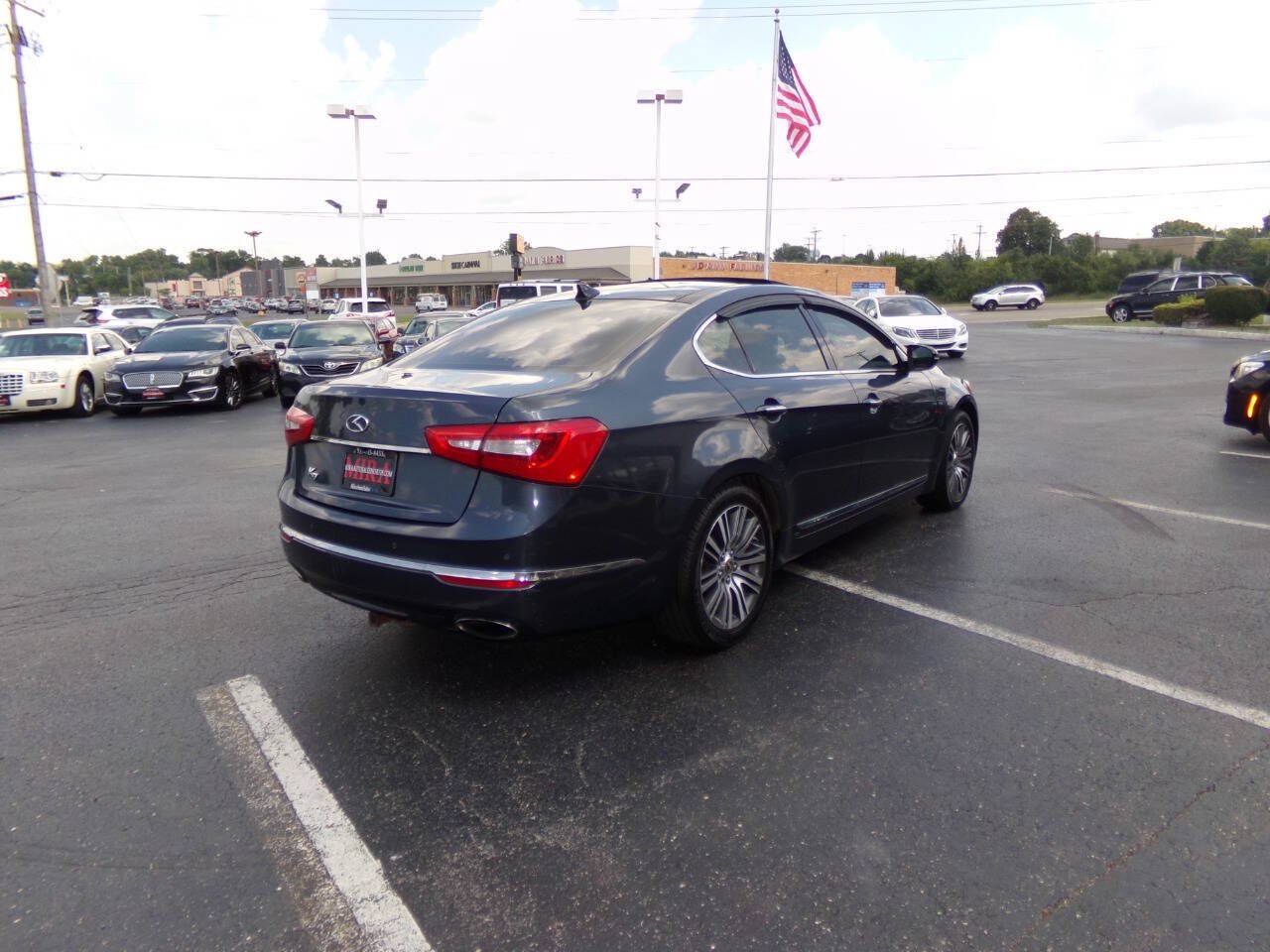 Used 2015 Kia Cadenza Premium w/ Luxury Package FWD image 8