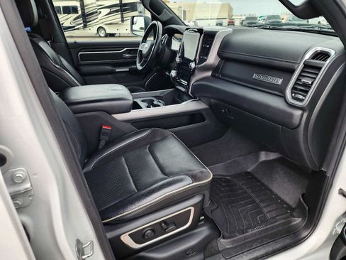 Used 2023 RAM 1500 Laramie AWD/4WD image 13