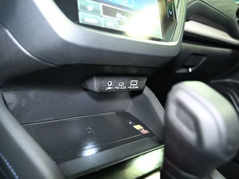 Certified 2025 Subaru Forester Limited image 31