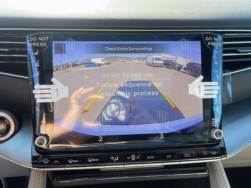 New 2026 Jeep Grand Wagoneer L Limited w/ Premium Group II AWD/4WD image 17