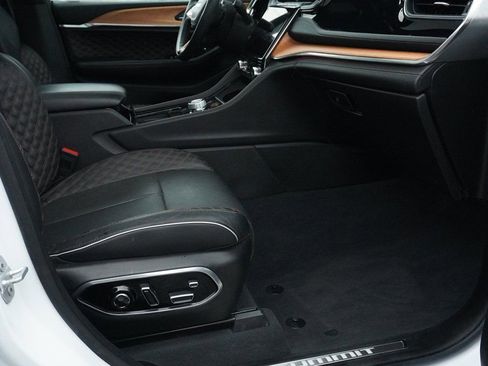 Used 2022 Jeep Grand Cherokee Summit image 30