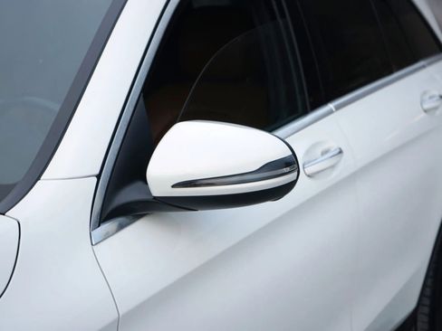 Used 2016 Mercedes-Benz GLC 300 4MATIC image 10