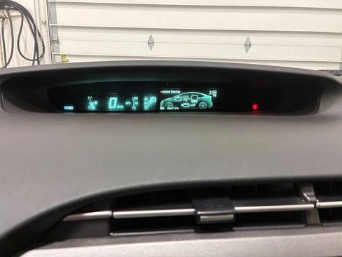 Used 2012 Toyota Prius Two image 12