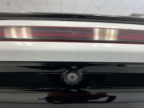 Used 2016 Ford Mustang Premium image 12