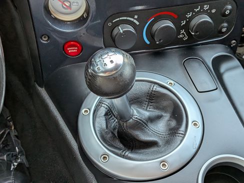 Used 2006 Dodge Viper SRT-10 RWD image 28